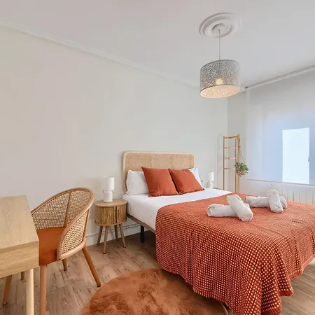 Lägenhet Vt Reformado Y Acogedor En Zona Residencial Tranquila *